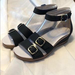 NWOT DANSKO black leather wedges size 38 (7.5-8)